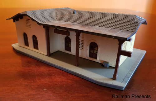 Lima Rural Station (in box) - HO Scale