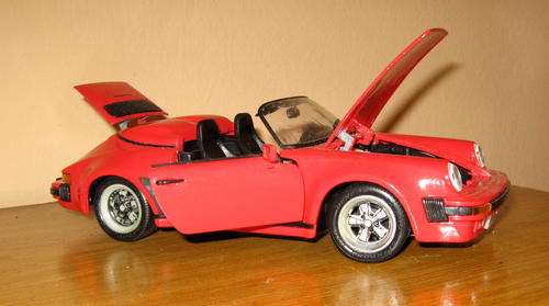 Maisto - Porsche 911 Speedster(Red)1.18scale