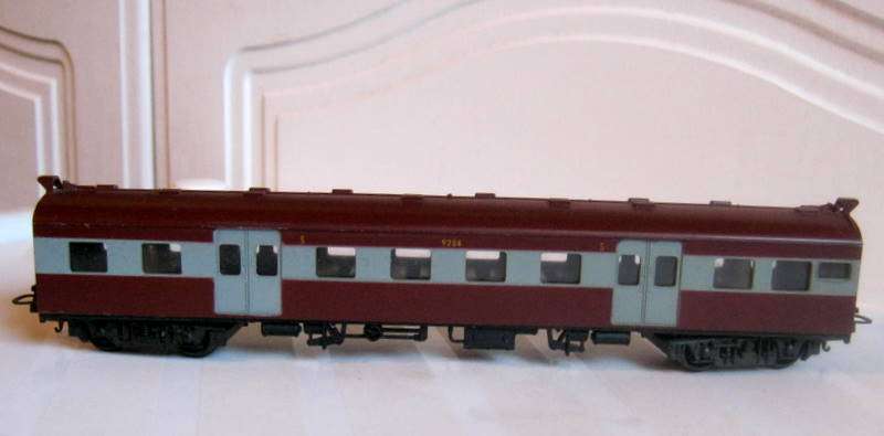 Quick Auction!!!! - No 2 - Lima SAR - Suburban 3rd class carriage - HO