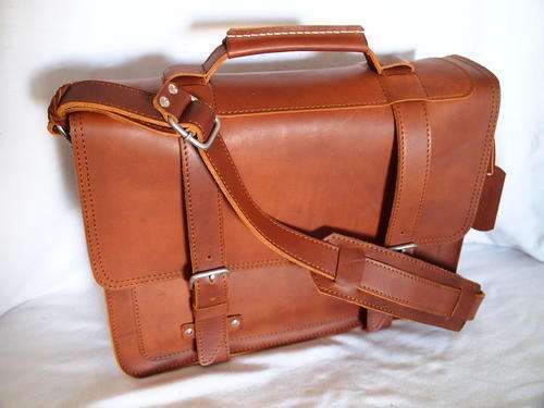 Leather Briefcase LARGE, THIN(15,6 inch laptop),  OIL TAN Leather!!
