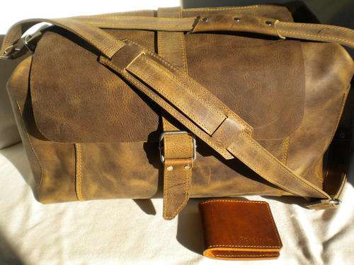 FREE WALLET! CLASSIC Pakdonkie Weekender, MEDIUM, LIMESTONE VINTAGE leather!