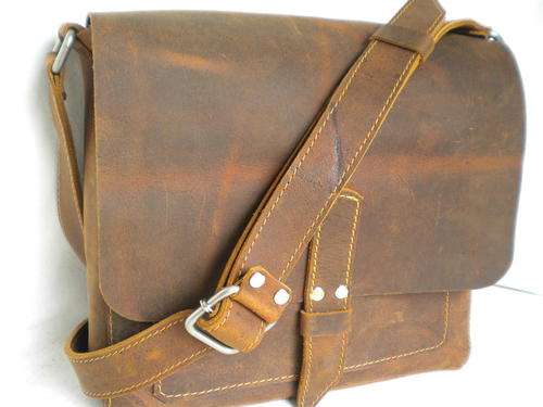 Briefcase, A4( MEDIUM), Secure Magnetic Closure, ( Macbook Pro 13inch) ANTIQUE BROWN leather!!