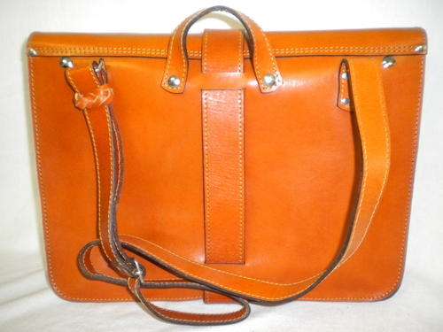 Compact leather briefcase chestnut