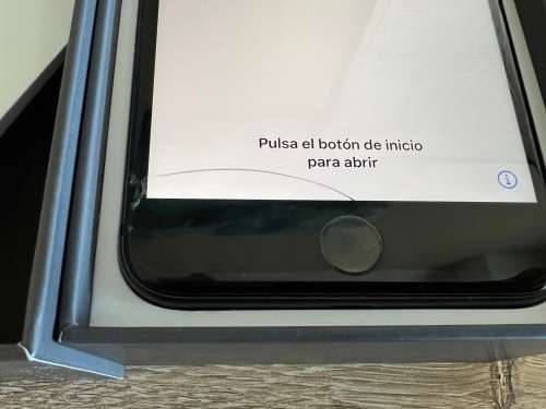 iPhone 8 Plus 64GB (please read description)