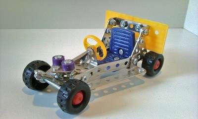 TOY RACING CAR