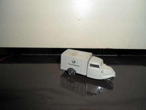 A Praline HO model of a Hanseat 3 wheel truck