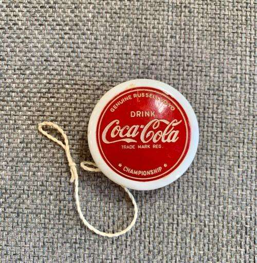 Original Russell Coca-Cola yoyo. English / Afrikaans