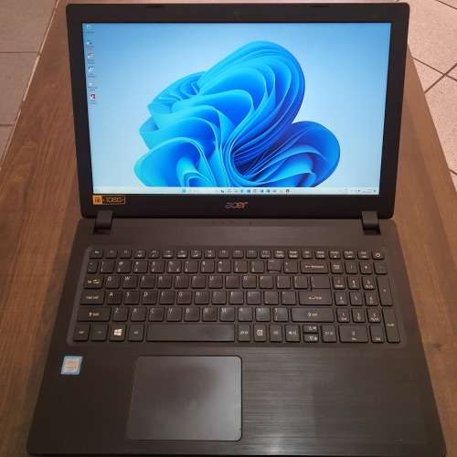 Acer Aspire 3 (A315-51) | i3-6006U |2.0GHz | 8GB DDR4 RAM | 320GB HDD (PLEASE READ)