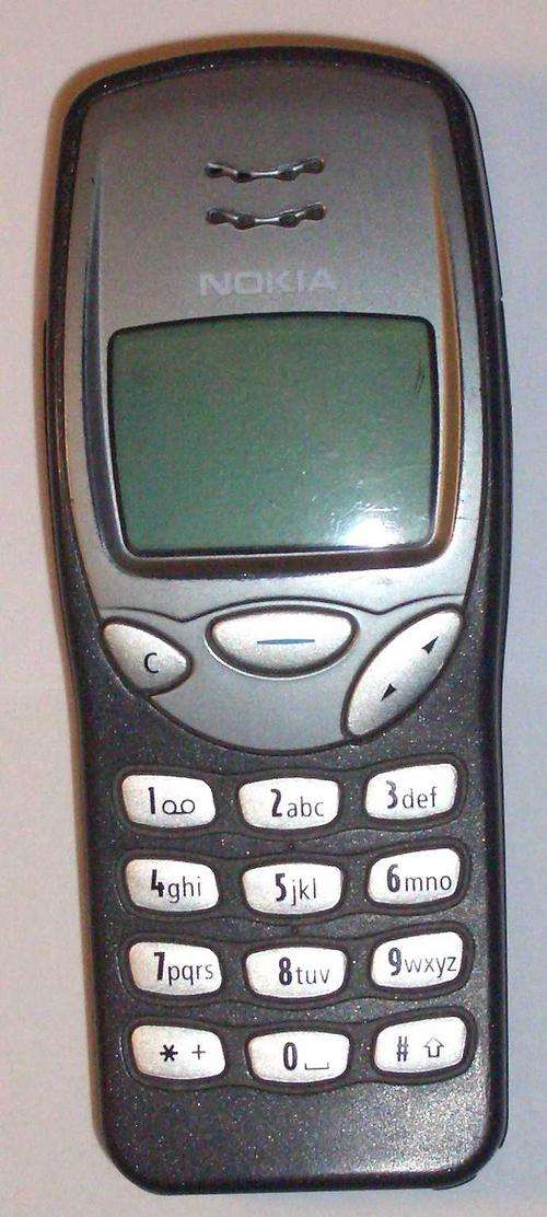 4 x Nokia 3210 Cell Phone - Good condition - UNLOCKED - SIM FREE
