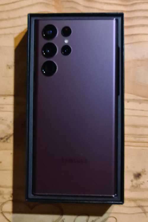 SAMSUNG S22 ULTRA LIKE NEW!!!