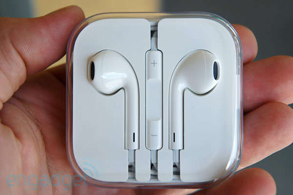 APPLE EARPODS