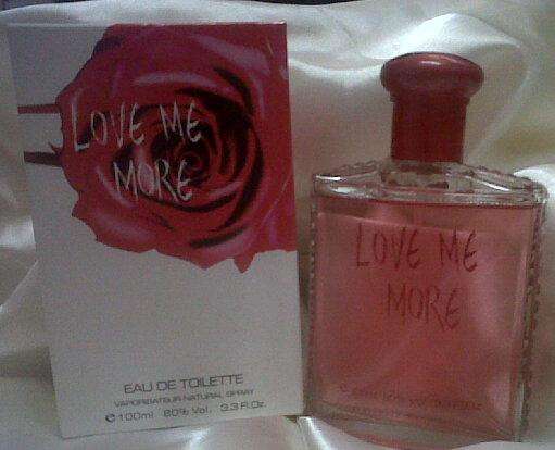 ****PERFUME**** LOVE ME MORE  ****low starting bid**** WOW!!!!!!!! SMELLS LOVELY