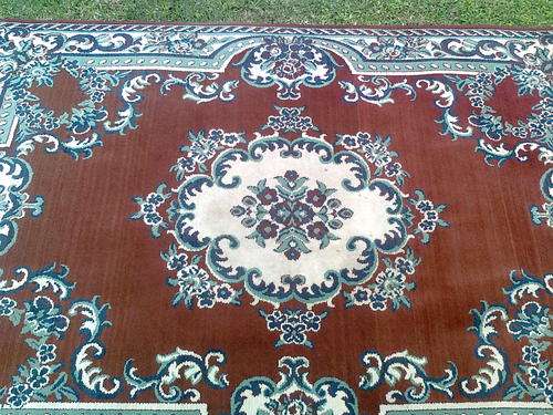 Look alike PERSIAN-style carpet to enhance your home!