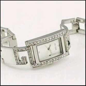 STUNNING SILVER GUESS WATCH