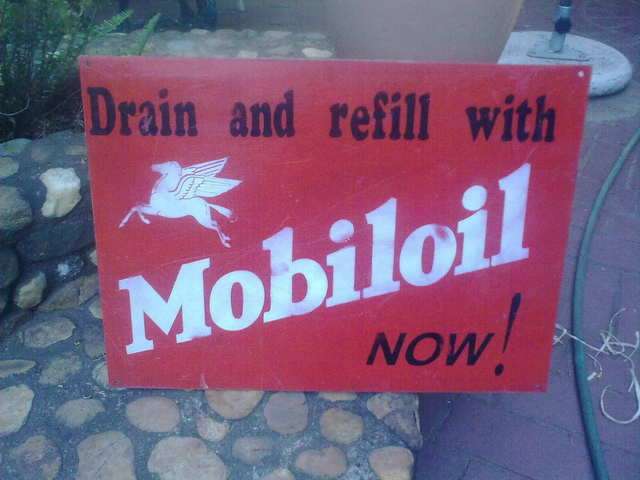 Mobiloil Sign.