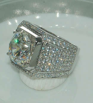 White Stone 925 Sterling Silver Ring - Size 7