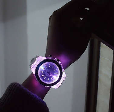 Geneva - Leisure Silicone Women Watch - Very Nice - Not many of these around!!! PINK