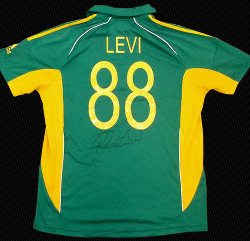 RICHARD LEVI''s SOUTH AFRICAN A SHIRT SIGNED BY HIM