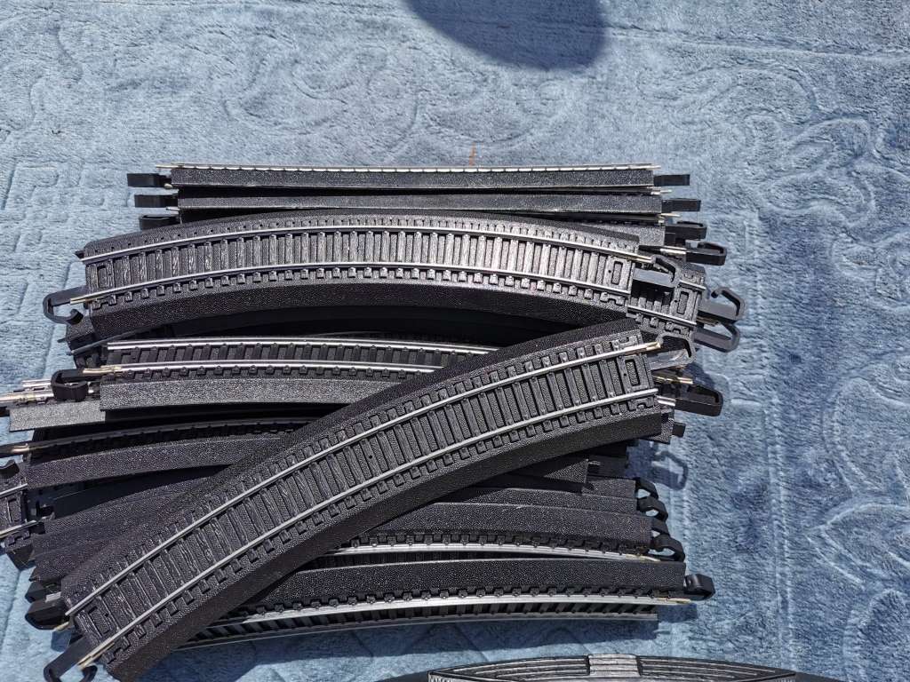 Large selection of Bachmann railway tracks.