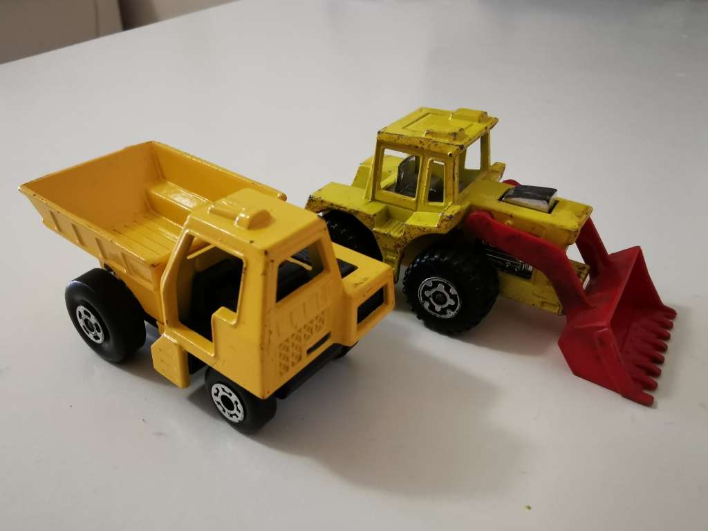 Pair of vintage Matchbox Superfast worker series no.28 and 29 - 1977 -1980