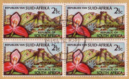 STAMP VARIETY ON FDC - 2 KIRSTENBOSCH FDC'S with blocks of four - COLOUR SHIFT on bigger cover
