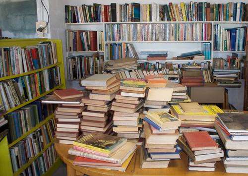 5000 BOOKS - PERFECT FOR STARTING A BUSINESS - COLLECTION IN W. CAPE