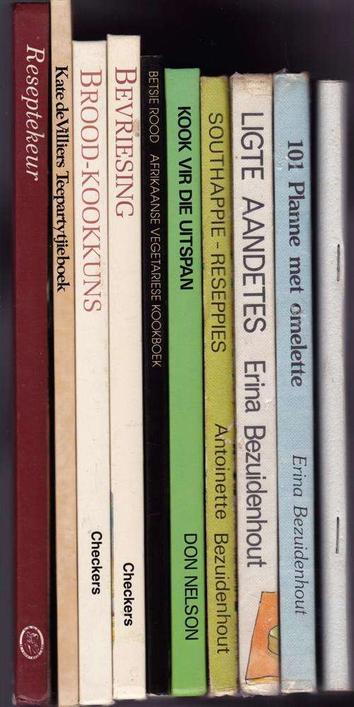 TIEN AFRIKAANSE RESEPTE BOEKE