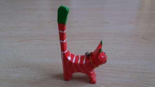 Miniature Wooden Cat Figurine (Red)
