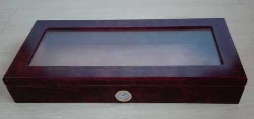 Wooden Cigar Box with Hygrometer