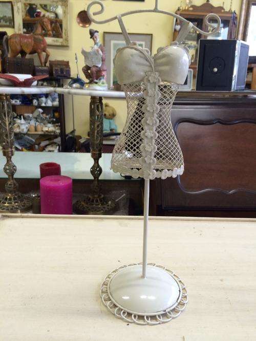 Metal Mannequin Jewellery Holder