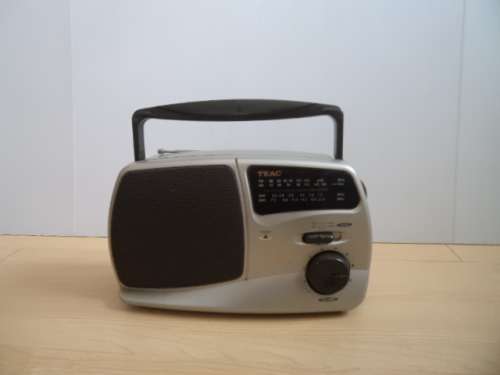 TEAC Radio (FM/AM)