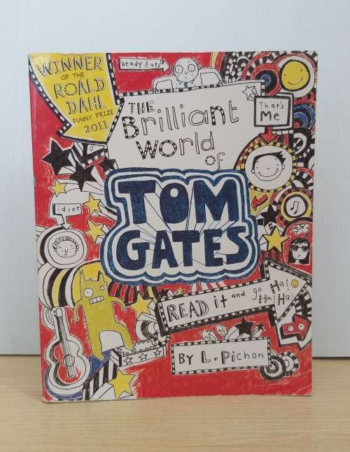 The Brilliant World of Tom Gates (Tom Gates #1) by Liz Pichon (Paperback)