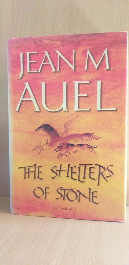 The Shelters of Stone by Jean M. Auel (Paperback)