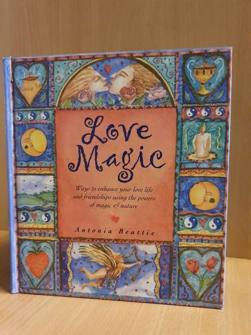 Love Magic by Antonia Beattie (Hardcover)