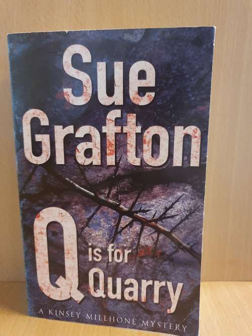 Q is for Quarry : Sue Grafton (Paperback)