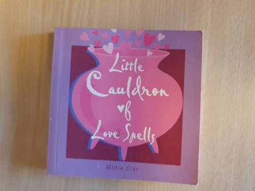 Little Cauldron of Love Spells (Paperback)