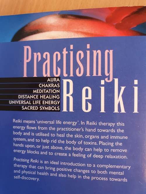Body Mind and Spirit - Practising Reiki (Paperback)