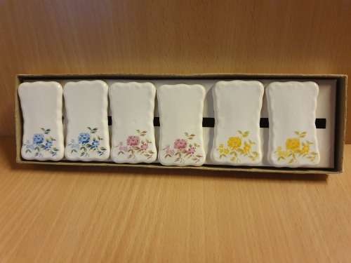 Set of 6 Rose Pattern Porcelain Place Cards - 6cm x 3cm