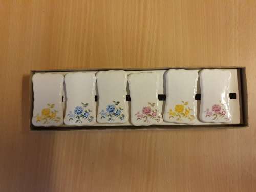 Set of 6 Rose Pattern Porcelain Place Cards - 6cm x 3cm