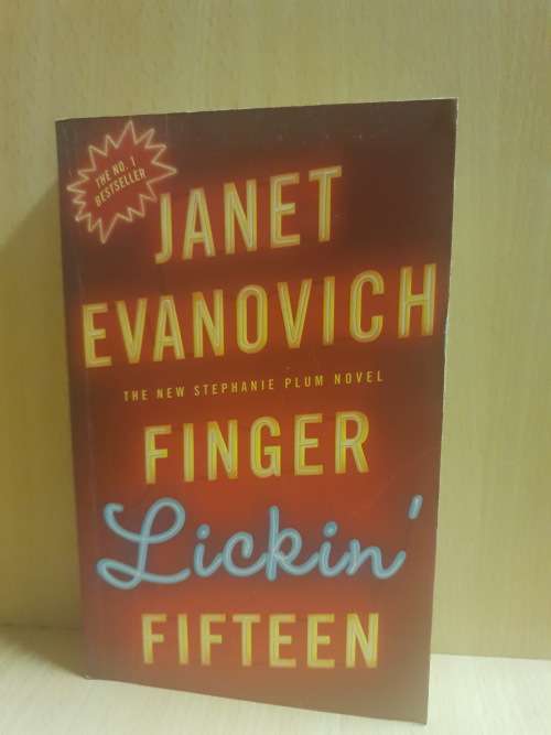 Finger Lickin` Fifteen : Janet Evanovich (Paperback)