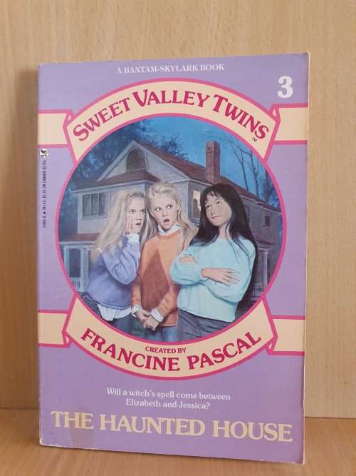 Sweet Valley Twins - The Haunted House: Francine Pascal (Paperback)