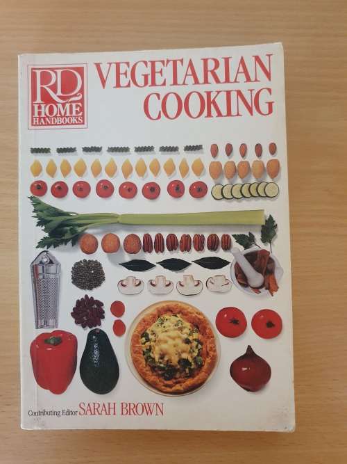 RD Home Handbooks - Vegetarian Cooking : Sarah Brown (Paperback)
