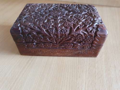 Carved Wooden Box/Wooden Trunk (15cm x 10cm height 6cm)