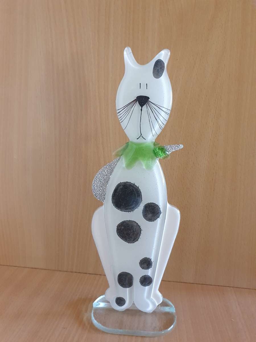 Aneta Pawlowska Free Standing Studio Art Glass Cat Figurine
