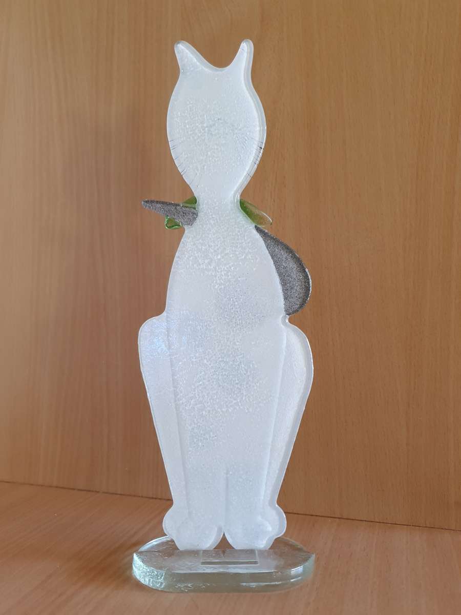Aneta Pawlowska Free Standing Studio Art Glass Cat Figurine