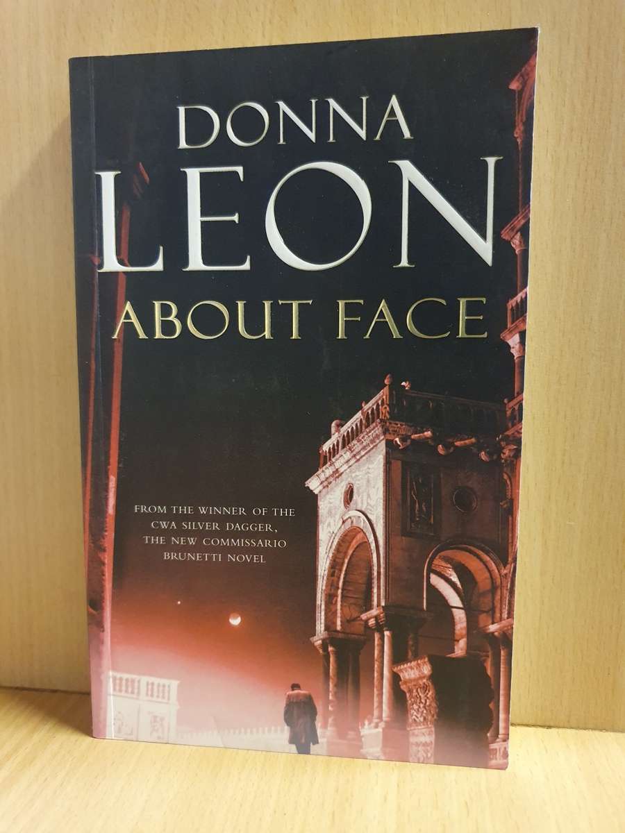 About Face: Donna Leon (Paperback)