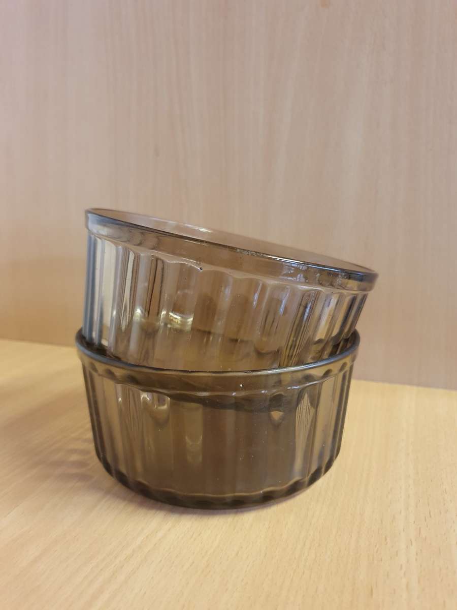 Round Glass Arcopol Bowl, Made in France (width 14cm height 7cm)