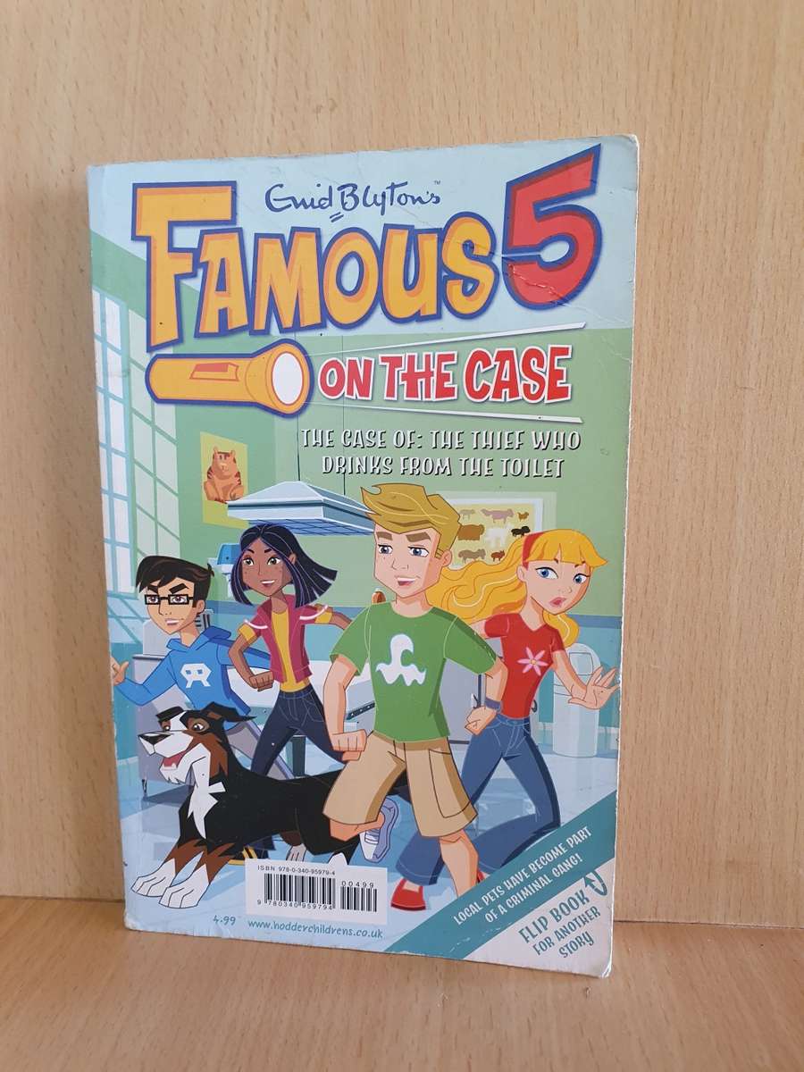 Enid Blyton`s Famous Five on The Case - The case of the thief who drinks from the toilet (Paperback)
