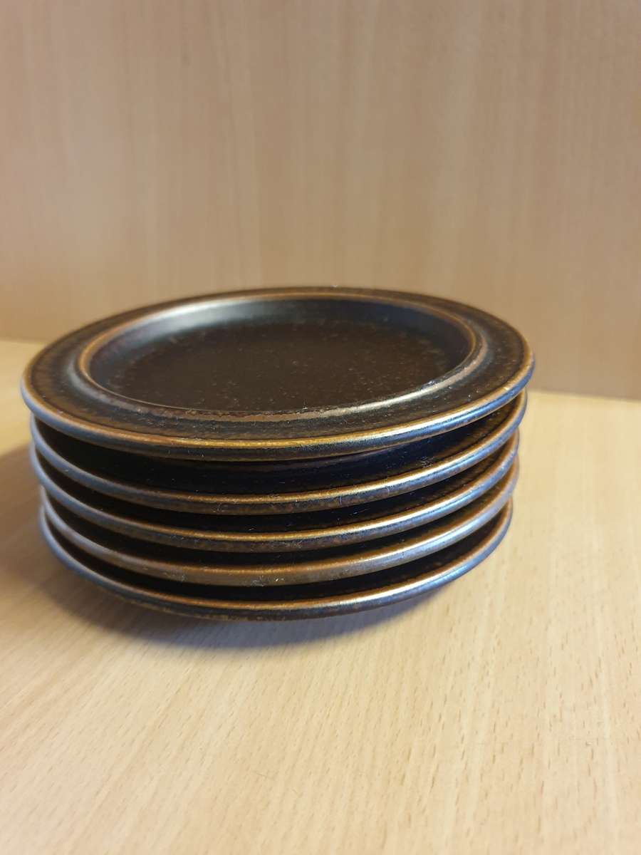 Arabia Stoneware Plates, Made in Finland - width 16cm