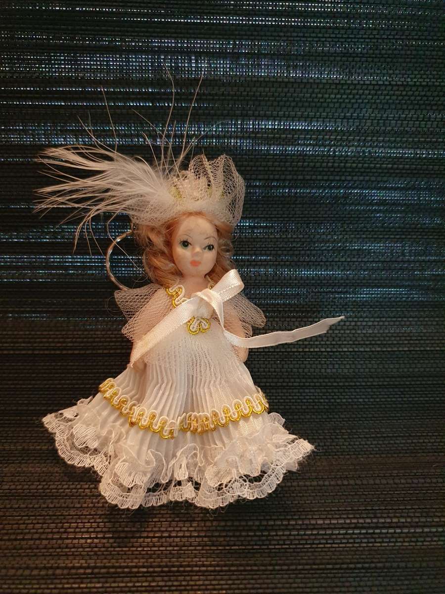 Miniature Doll Keyring/Keychain (height 9cm. width 5cm)